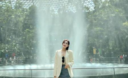 Hoa hậu Đỗ Hà chuộng váy siêu ngắn, khoe chân dài 1,1m