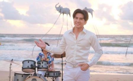 Những nam nghệ sĩ Việt giàu có, độc thân ở tuổi U50