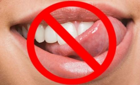5 sai lầm khiến môi khô, nứt nẻ ngày đông