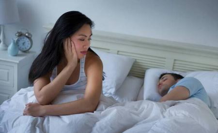 Vì sao các cặp đôi bỗng dưng không còn ham muốn gần gũi?