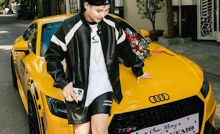 Mickey Q giàu có và “hót” cỡ nào, khiến dân chơi phải ngả mũ?