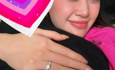 Hoa hậu Khánh Vân bất ngờ được bạn trai cầu hôn