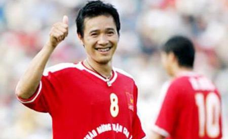 Chuyện tình của ông chú lớn tuổi show “Anh trai vượt ngàn chông gai”
