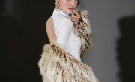Á hậu Bùi Khánh Linh: “Cuộc đời tôi có những nốt thăng trầm”